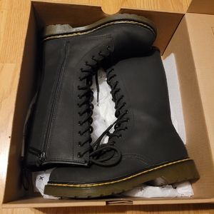 Dr. Martens / 1914 (kids size 3 little girls)